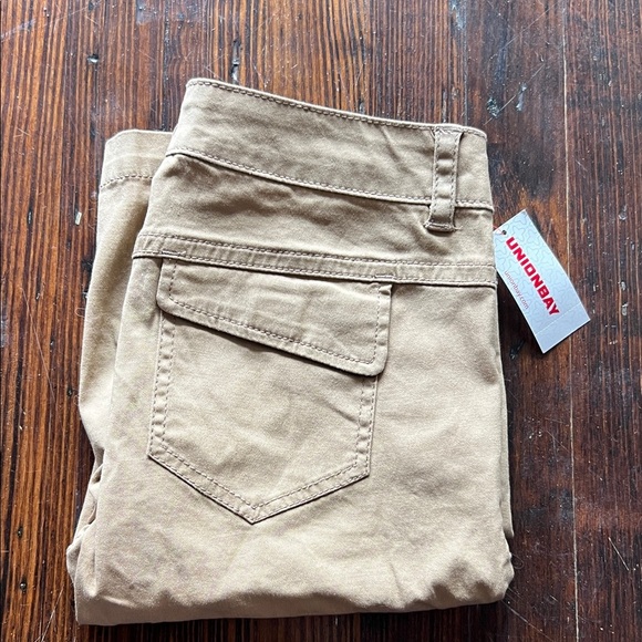 NWT Union Bay Shorts Size Junior 5 - Picture 1 of 5